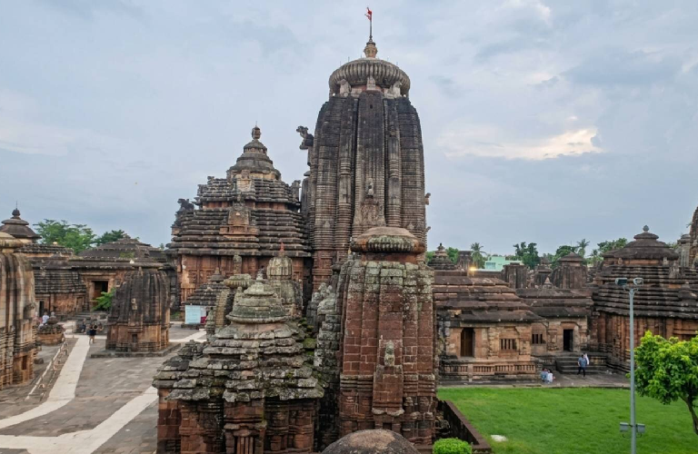 Complete Visitor Guide: Lingaraj Temple, Bhubaneswar